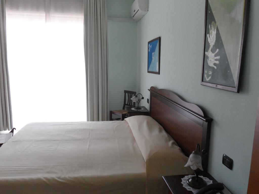 Fiumefreddo Hotel Fiumefreddo di Sicilia Zimmer foto